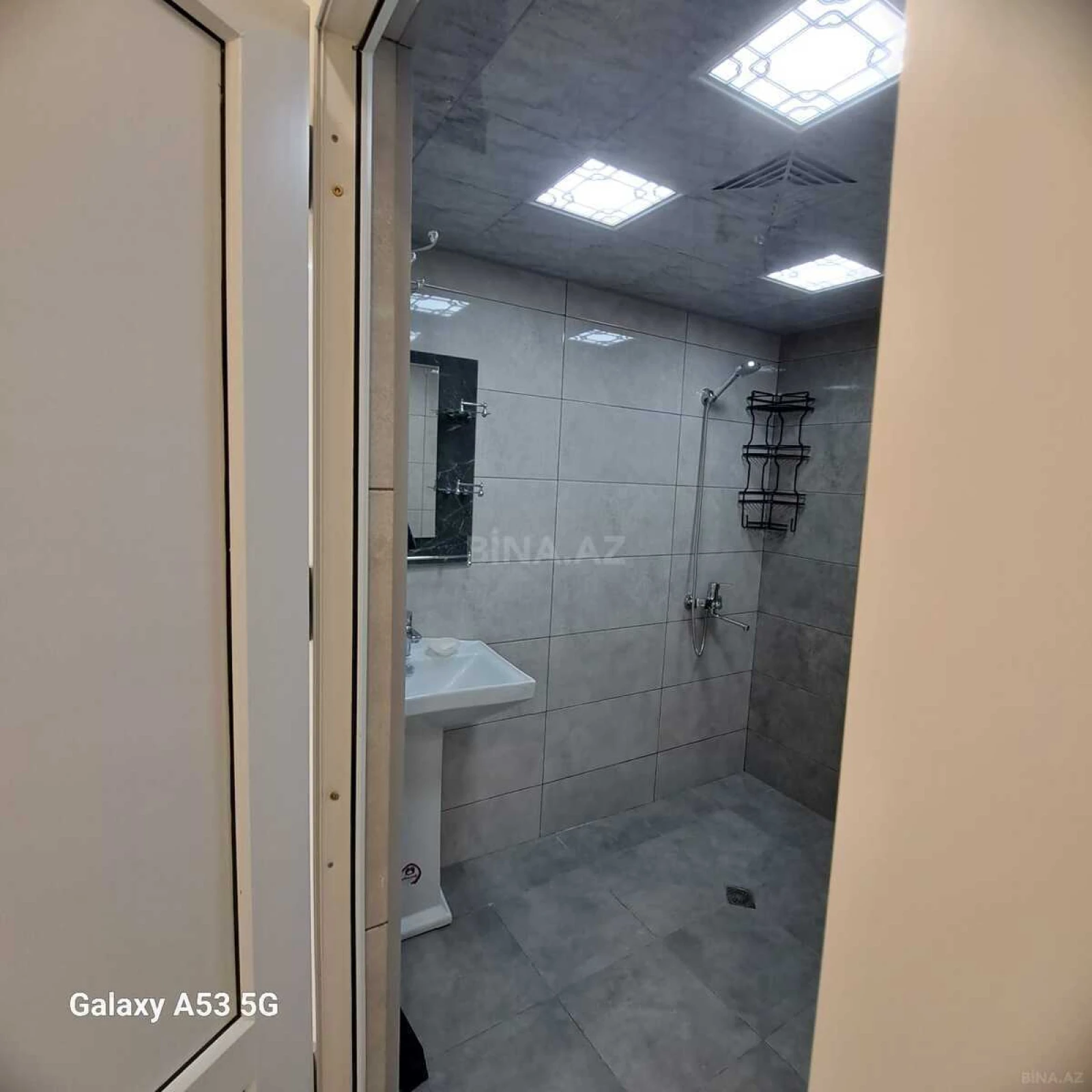 Satılır 2 otaqlı mənzil 45 m²