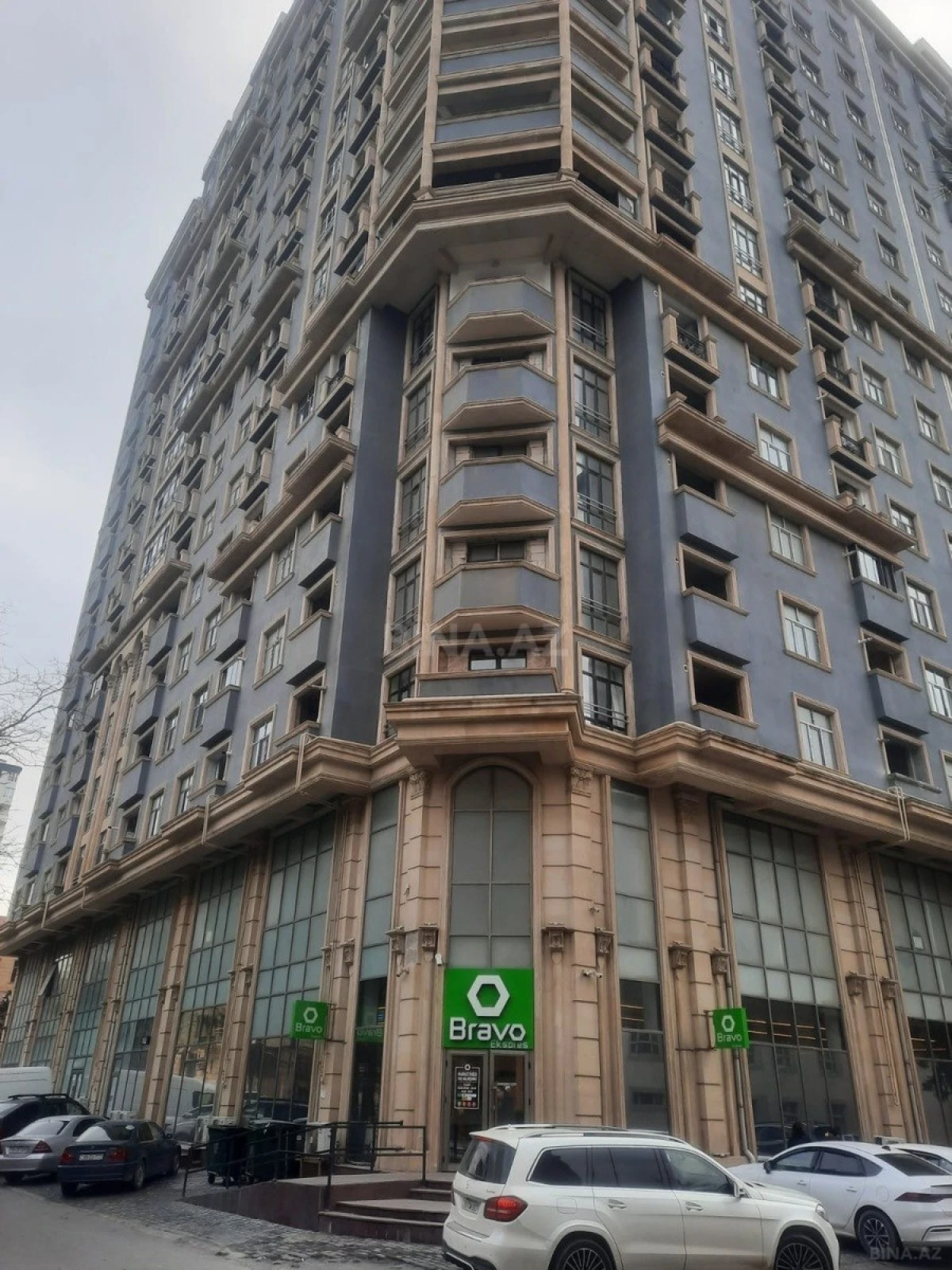 Satılır 2 otaqlı mənzil 71 m²