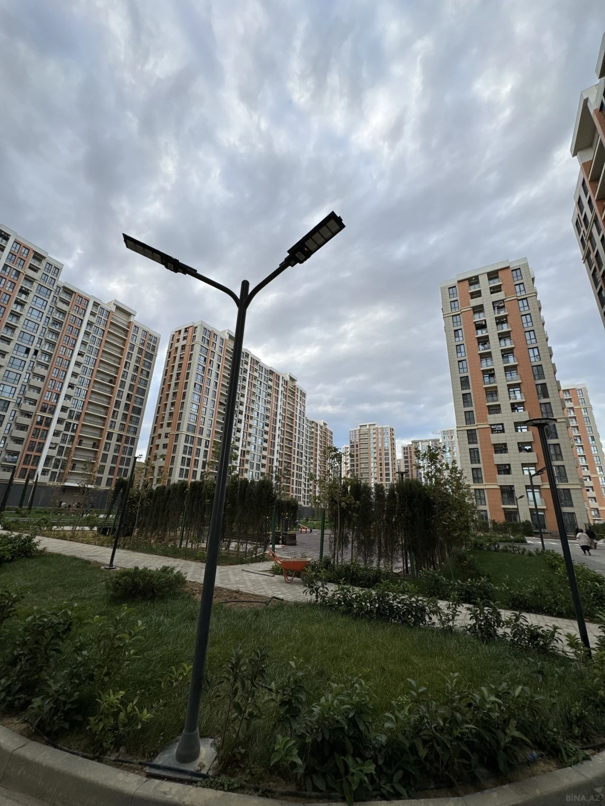 Kirayə verilir 2 otaqlı mənzil 52 m²