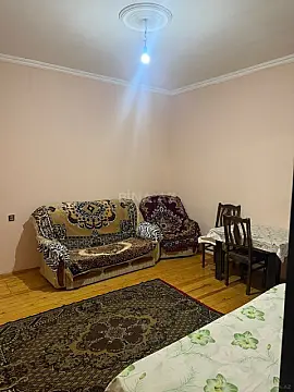 Kirayə verilir 2 otaqlı həyət evi 90 m²