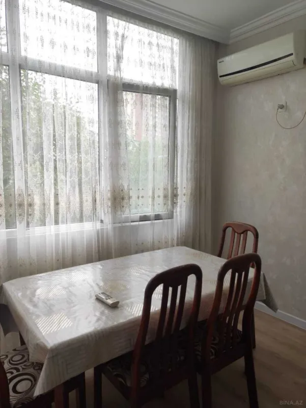 Kirayə verilir 2 otaqlı mənzil 50 m²