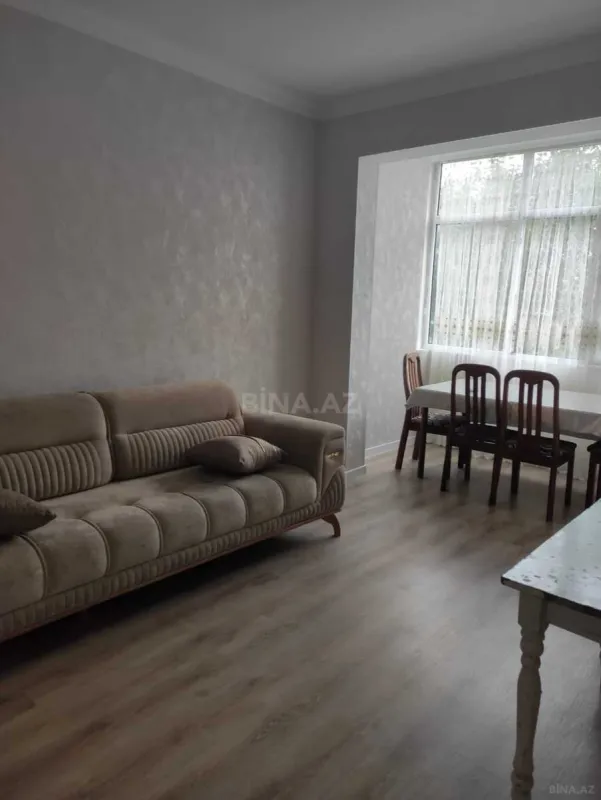 Kirayə verilir 2 otaqlı mənzil 50 m²