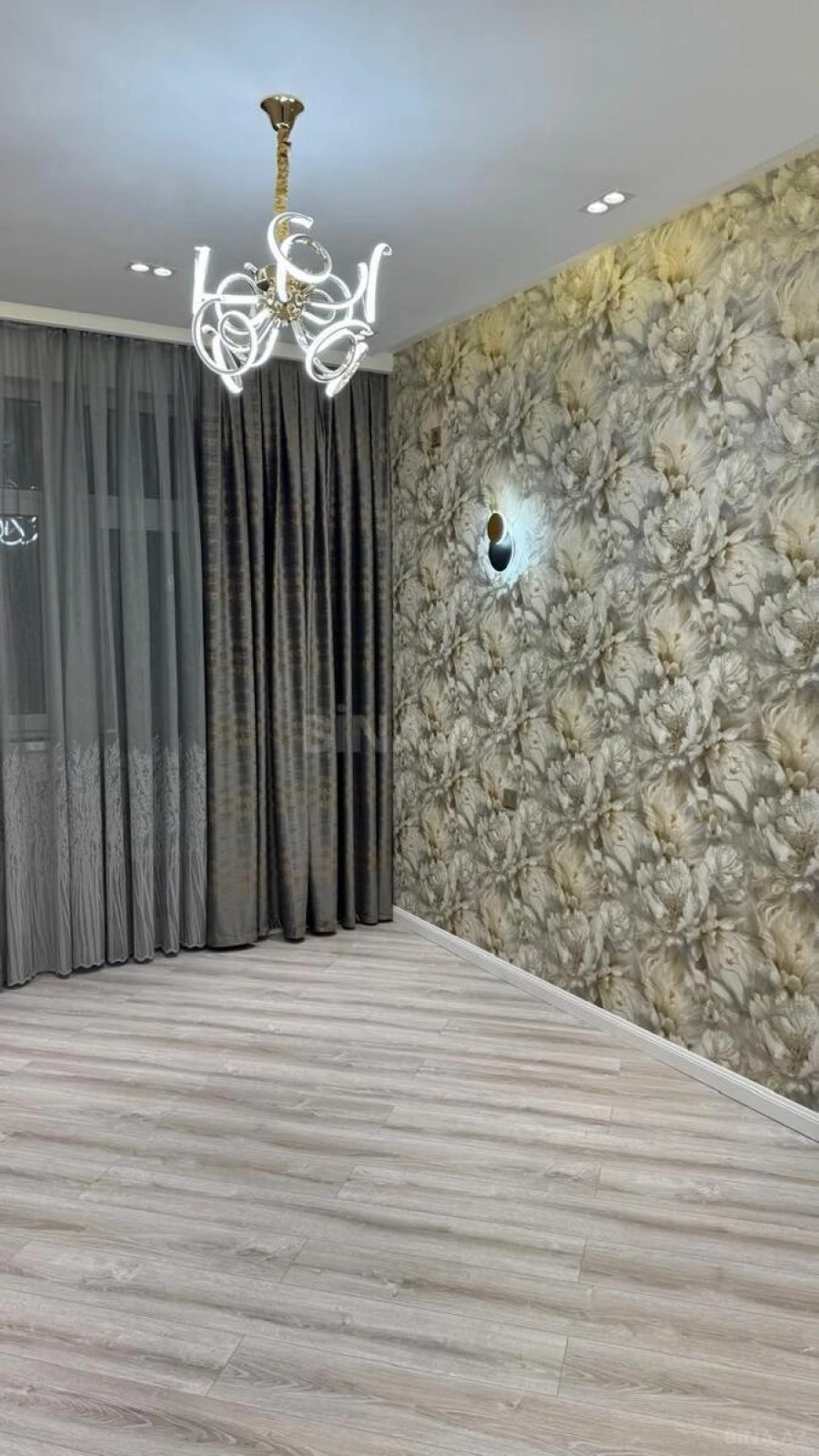 Satılır 2 otaqlı mənzil 45 m²