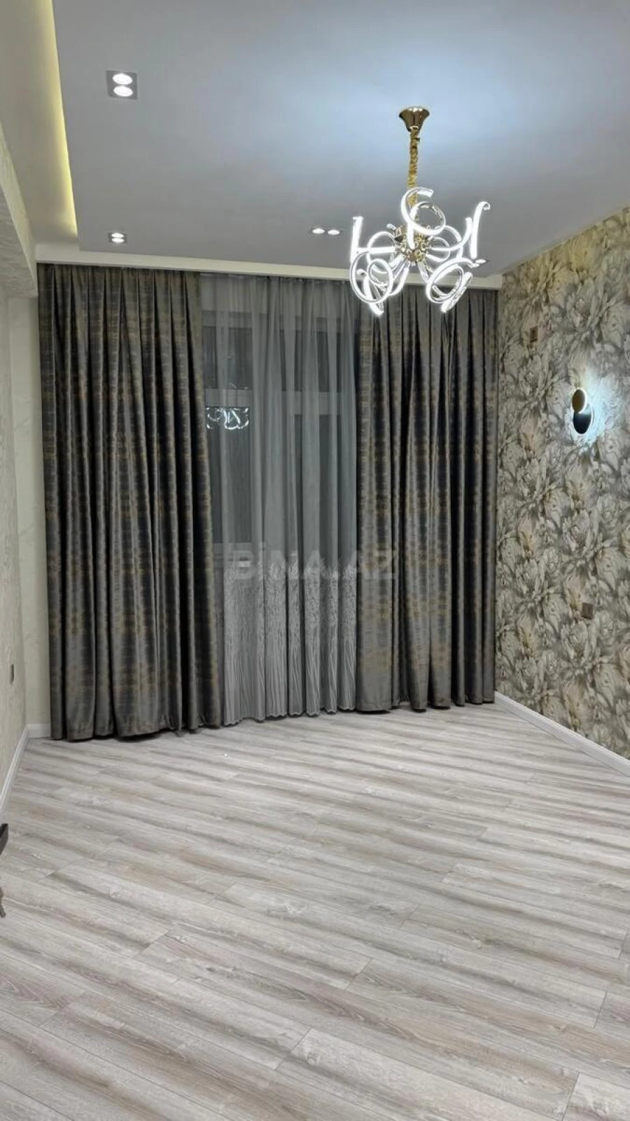 Satılır 2 otaqlı mənzil 45 m²