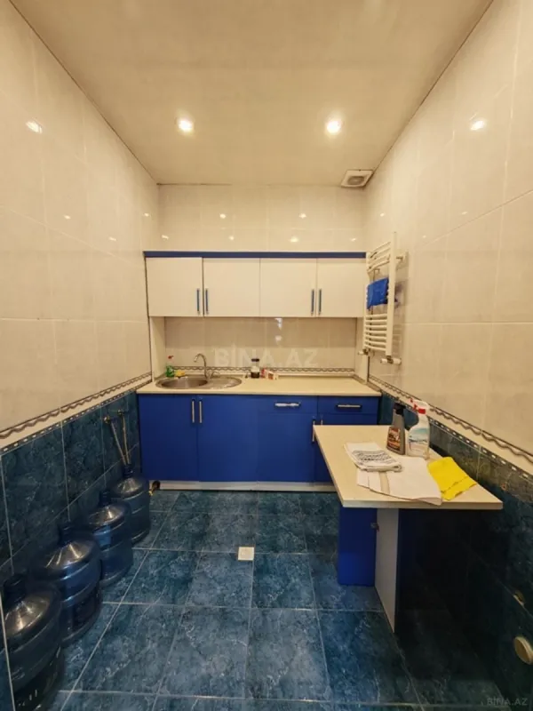 Kirayə verilir 4 otaqlı ofis 145 m²