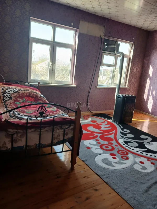 Satılır 4 otaqlı həyət evi 160 m²