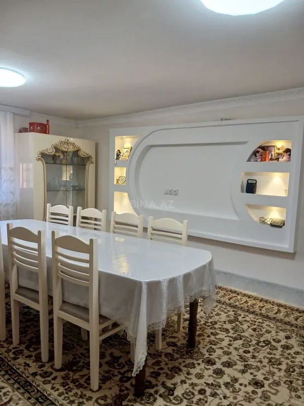 Satılır 4 otaqlı həyət evi 160 m²