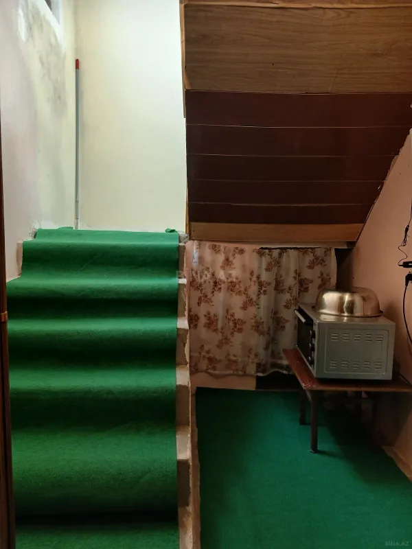 Satılır 4 otaqlı həyət evi 160 m²
