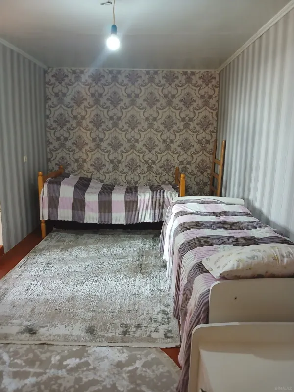 Satılır 4 otaqlı həyət evi 160 m²