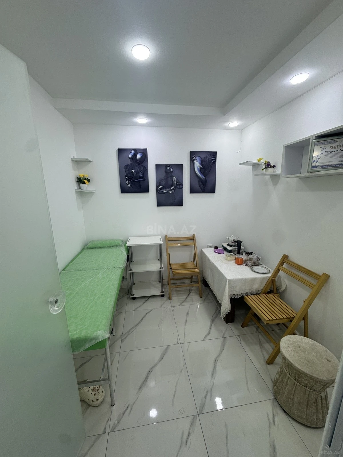 Kirayə verilir obyekt 83 m²