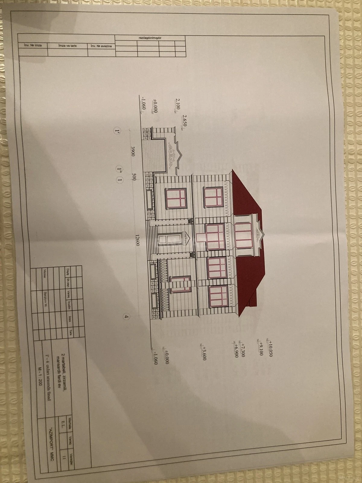 Satılır 8 otaqlı həyət evi 800 m²