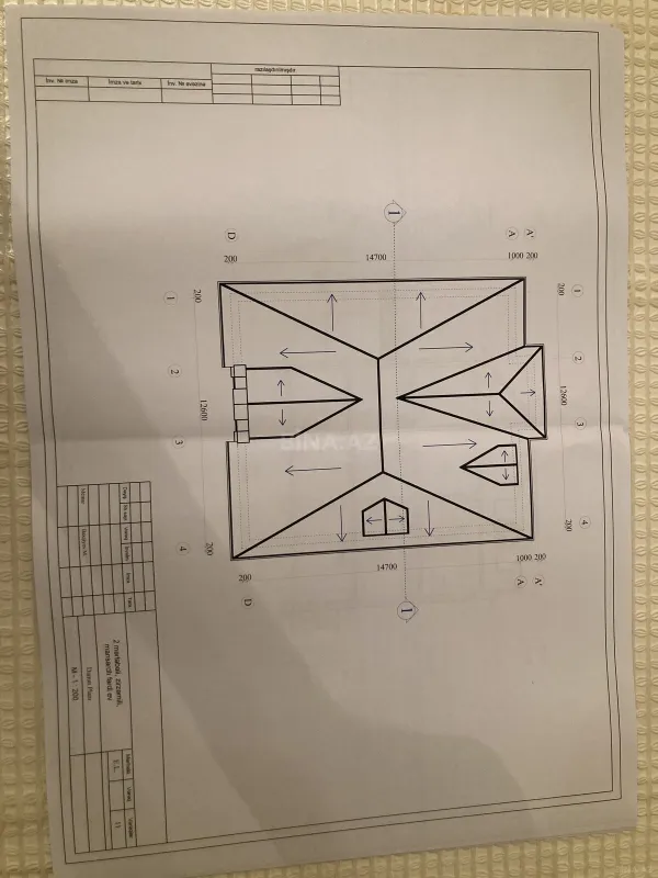 Satılır 8 otaqlı həyət evi 800 m²