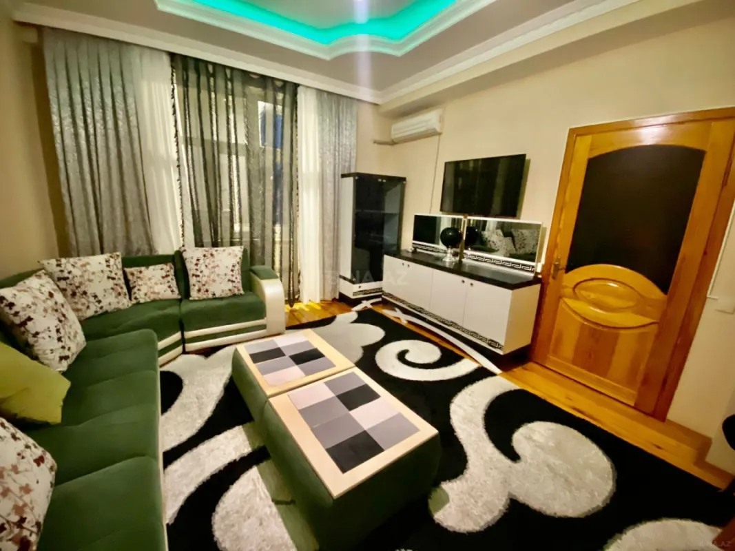 Kirayə verilir 2 otaqlı mənzil 57 m²