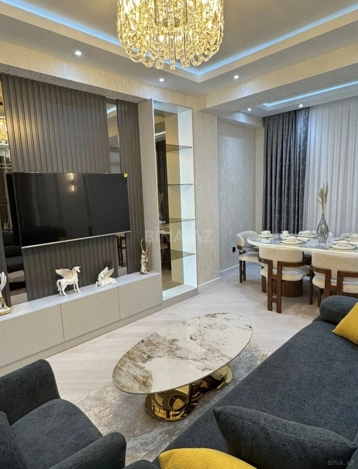 Kirayə verilir 2 otaqlı mənzil 90 m²