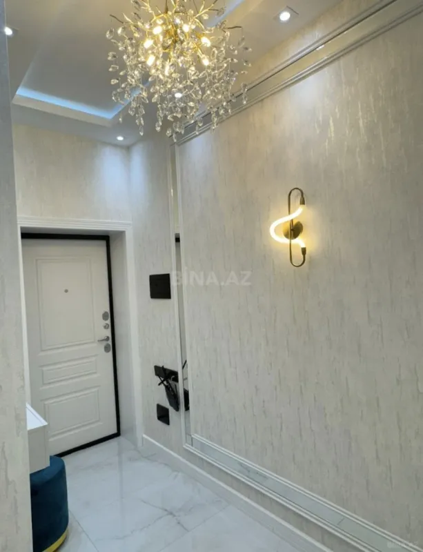 Kirayə verilir 2 otaqlı mənzil 90 m²
