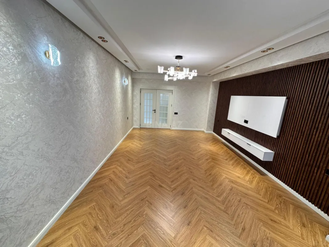 Satılır 3 otaqlı mənzil 110 m²
