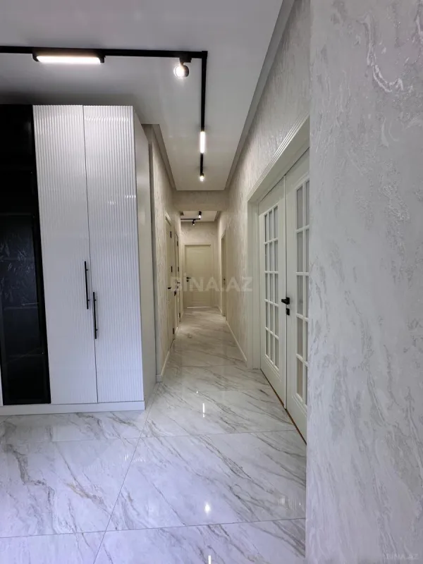 Satılır 3 otaqlı mənzil 110 m²