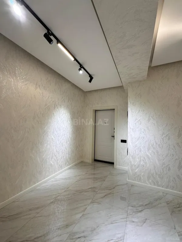 Satılır 3 otaqlı mənzil 110 m²