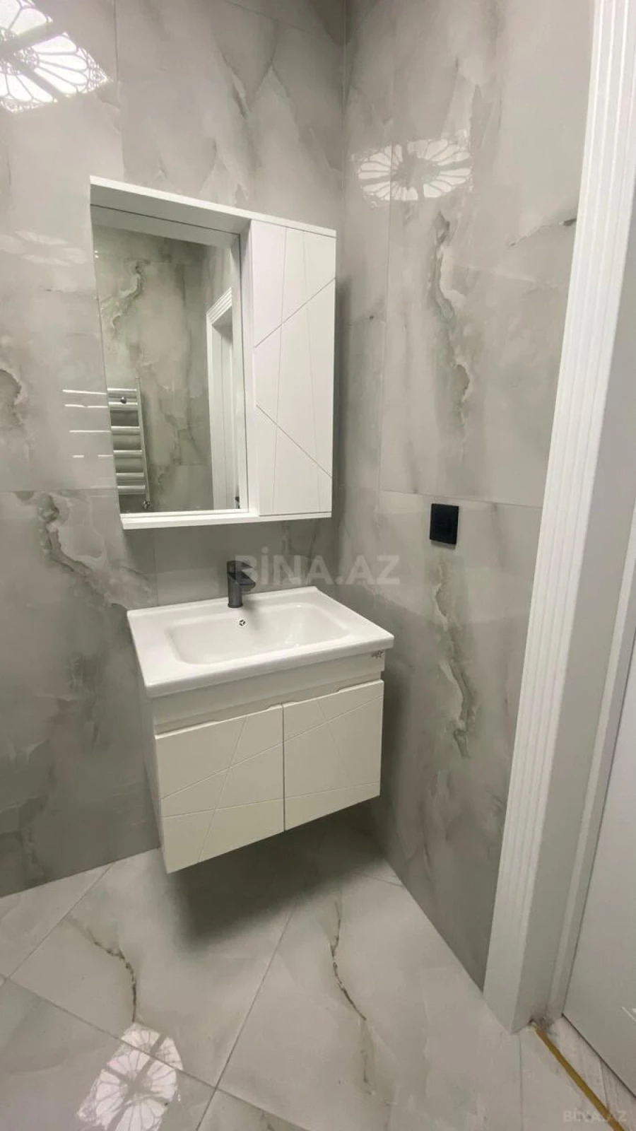 Satılır 4 otaqlı həyət evi 140 m²