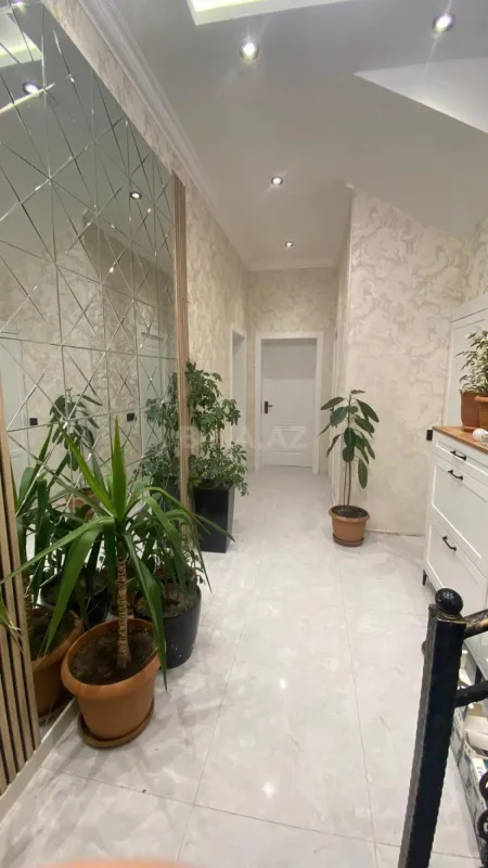 Satılır 4 otaqlı həyət evi 140 m²