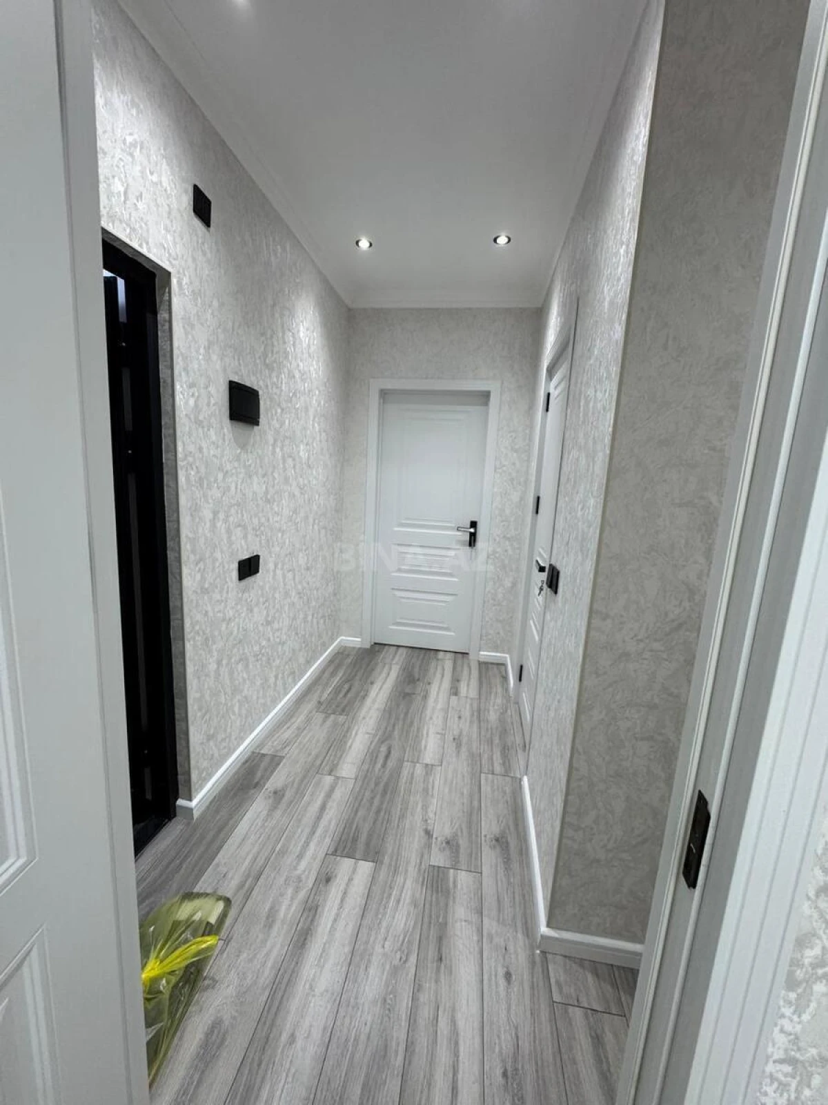 Satılır 2 otaqlı mənzil 47 m²