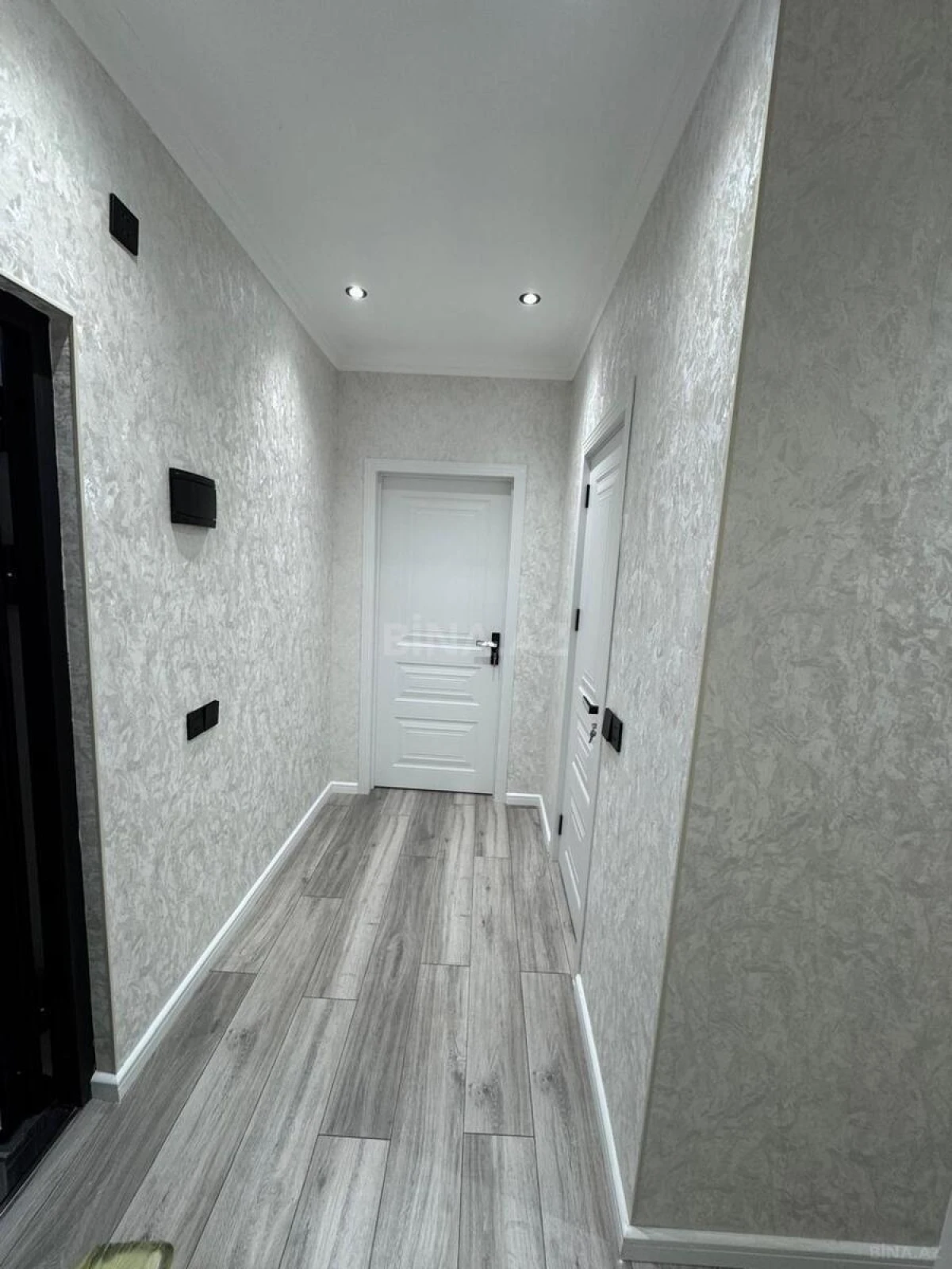 Satılır 2 otaqlı mənzil 47 m²