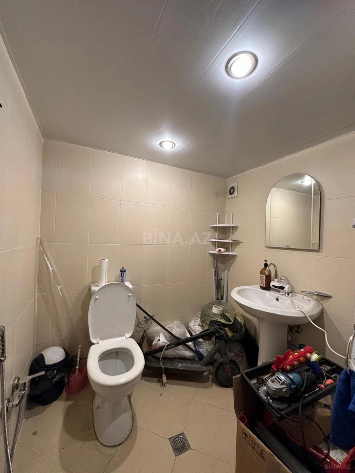 Kirayə verilir obyekt 300 m²