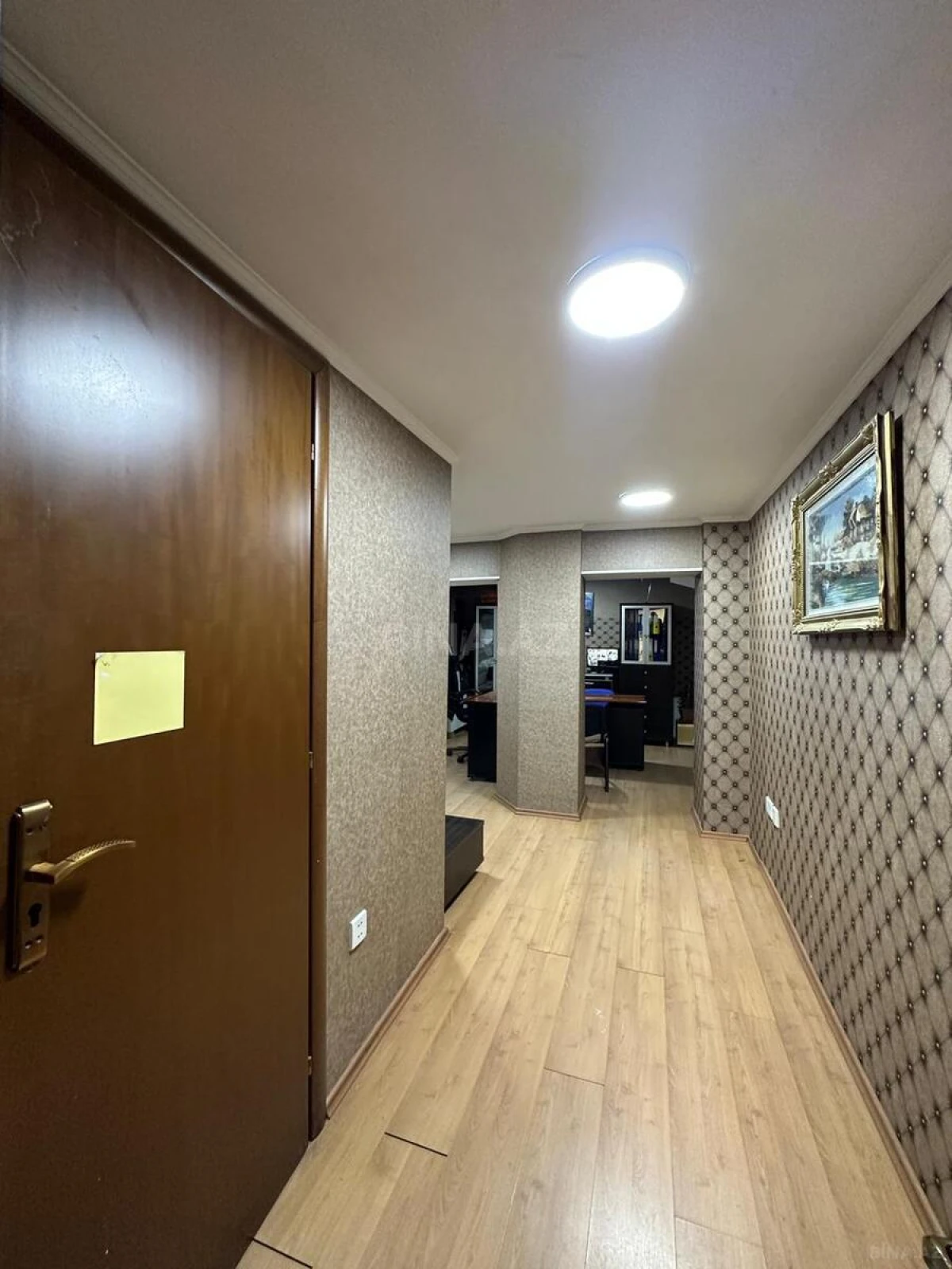 Kirayə verilir obyekt 300 m²