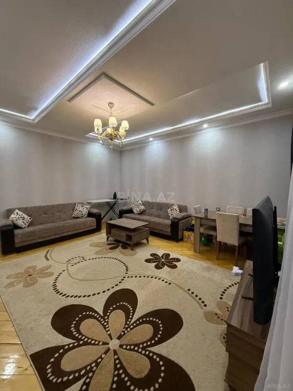 Kirayə verilir 2 otaqlı mənzil 90 m²