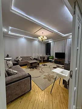 Kirayə verilir 2 otaqlı mənzil 90 m²