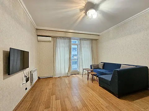 Kirayə verilir 2 otaqlı mənzil 58 m²
