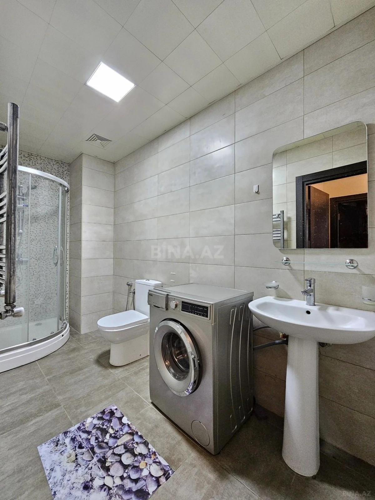 Kirayə verilir 2 otaqlı mənzil 58 m²