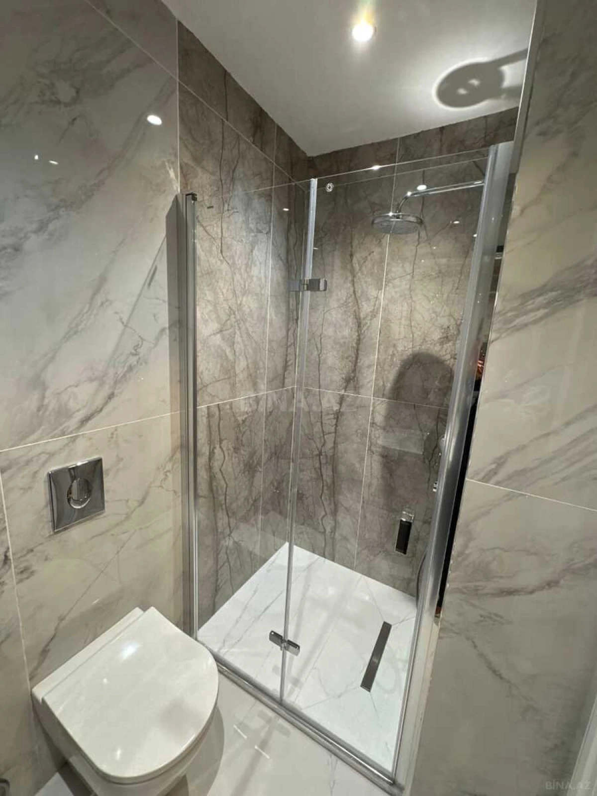 Kirayə verilir 2 otaqlı mənzil 65 m²