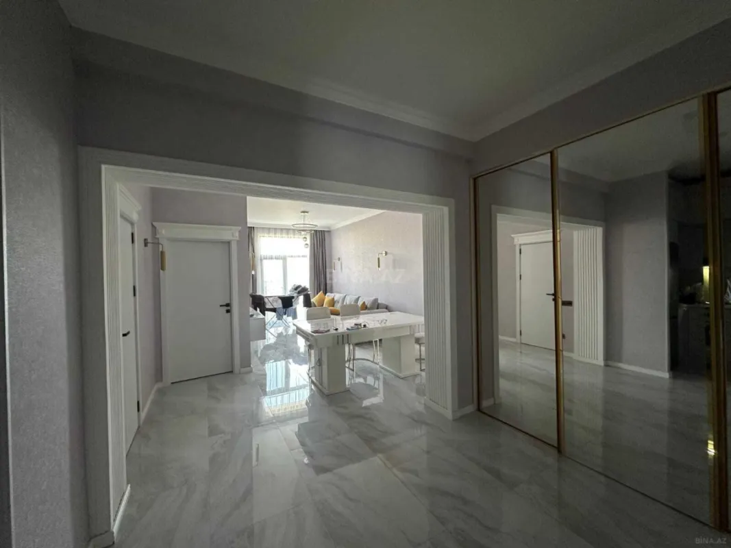 Kirayə verilir 2 otaqlı mənzil 80 m²