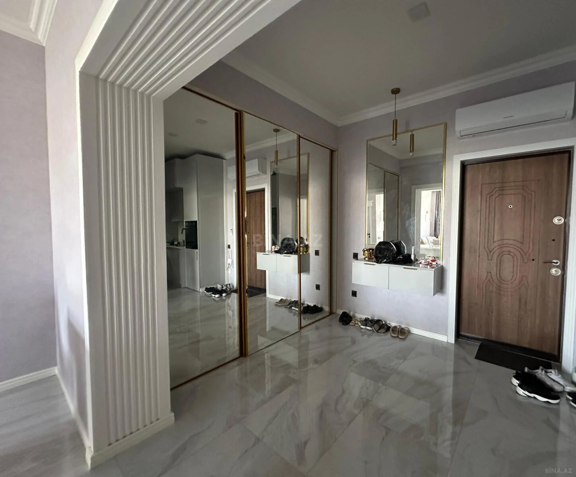 Kirayə verilir 2 otaqlı mənzil 80 m²