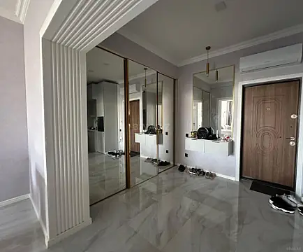 Kirayə verilir 2 otaqlı mənzil 80 m²