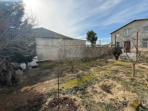 Satılır 4 otaqlı həyət evi 120 m²