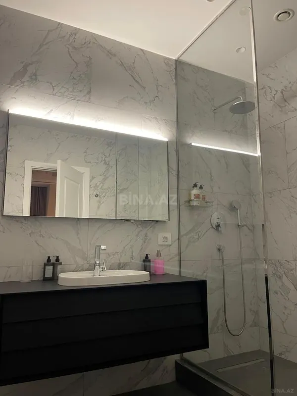 Kirayə verilir 3 otaqlı mənzil 110 m²