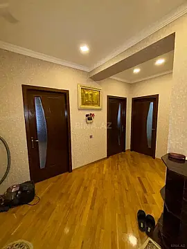 Satılır 2 otaqlı mənzil 92 m²
