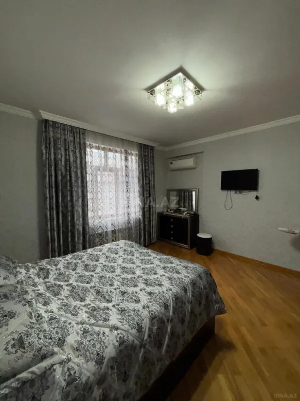 Satılır 2 otaqlı mənzil 92 m²