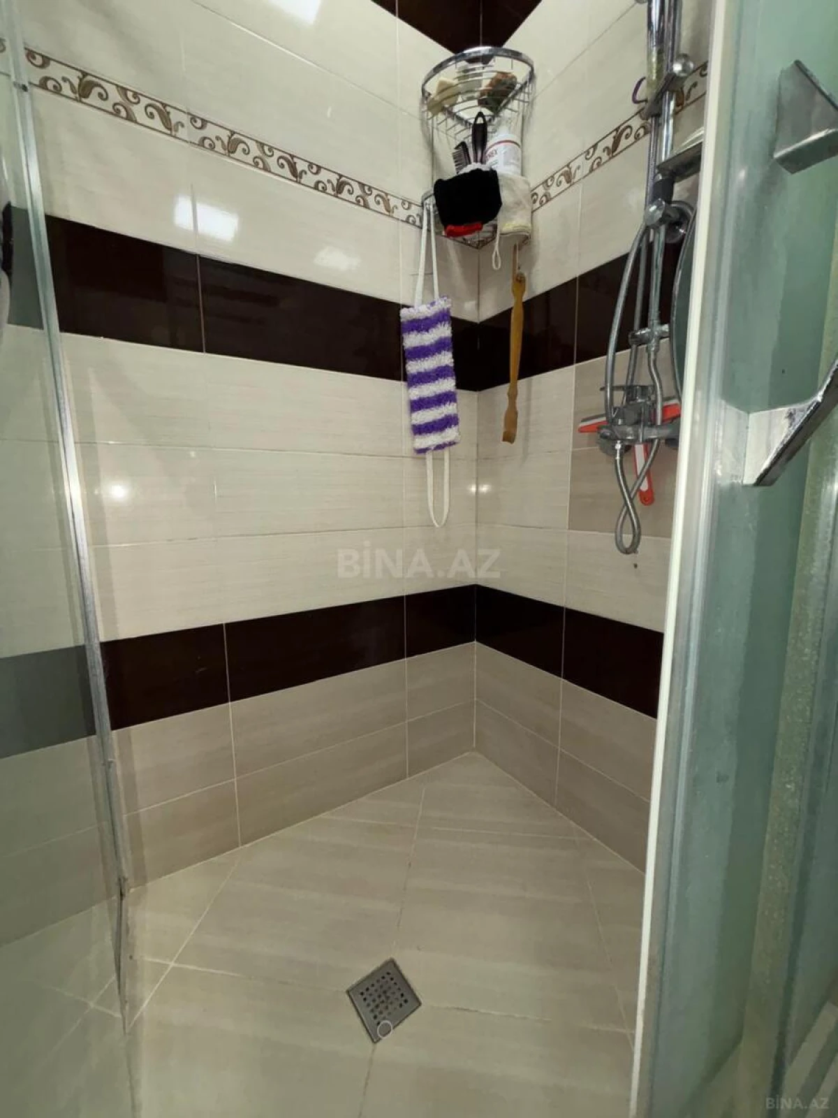 Satılır 2 otaqlı mənzil 92 m²