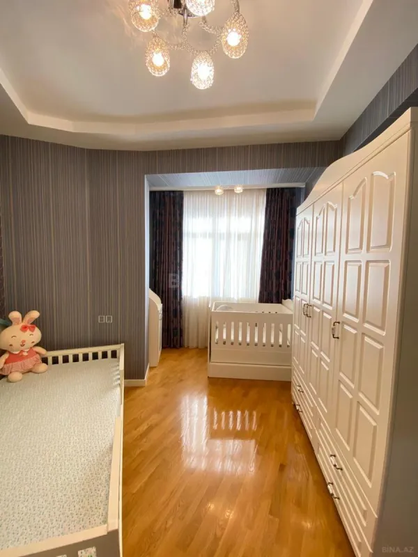 Kirayə verilir 3 otaqlı mənzil 90 m²
