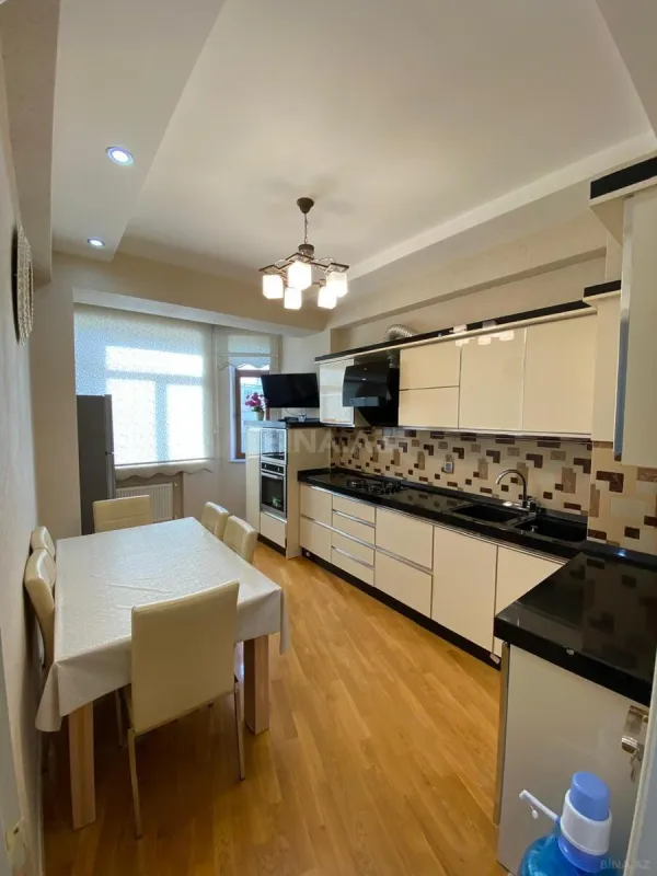 Kirayə verilir 3 otaqlı mənzil 90 m²