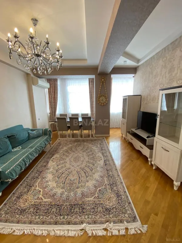 Kirayə verilir 3 otaqlı mənzil 90 m²