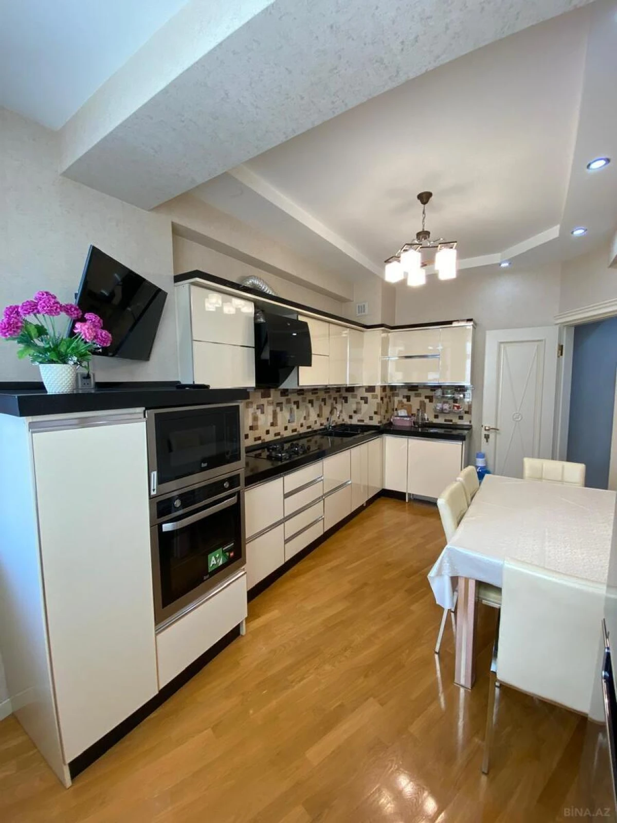 Kirayə verilir 3 otaqlı mənzil 90 m²