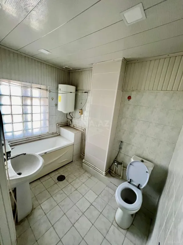 Satılır 3 otaqlı mənzil 105 m²