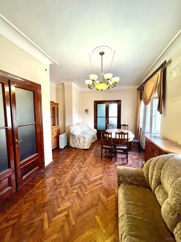 Satılır 3 otaqlı mənzil 105 m²