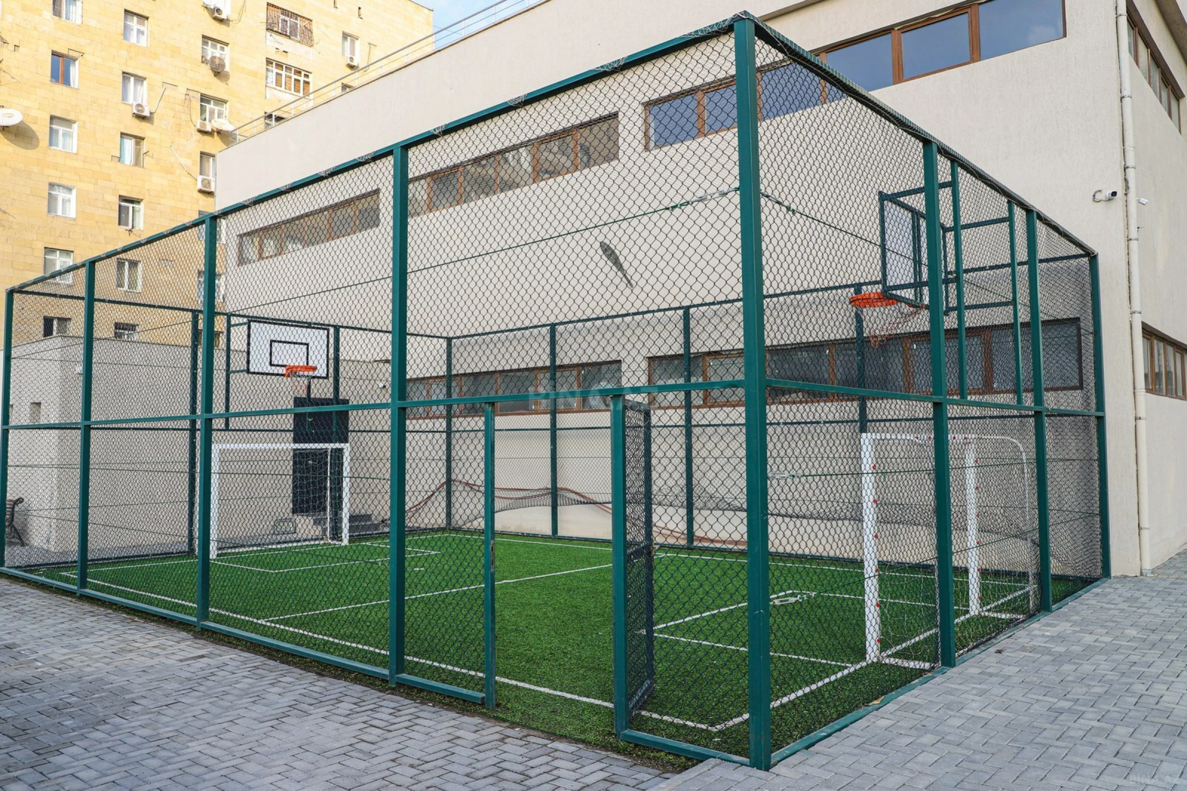 Satılır 1 otaqlı mənzil 68 m²