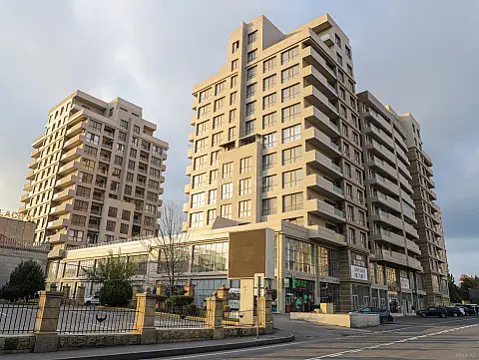Satılır 1 otaqlı mənzil 68 m² — Bakı, Əhmədli 1 otaq 68.00 m²