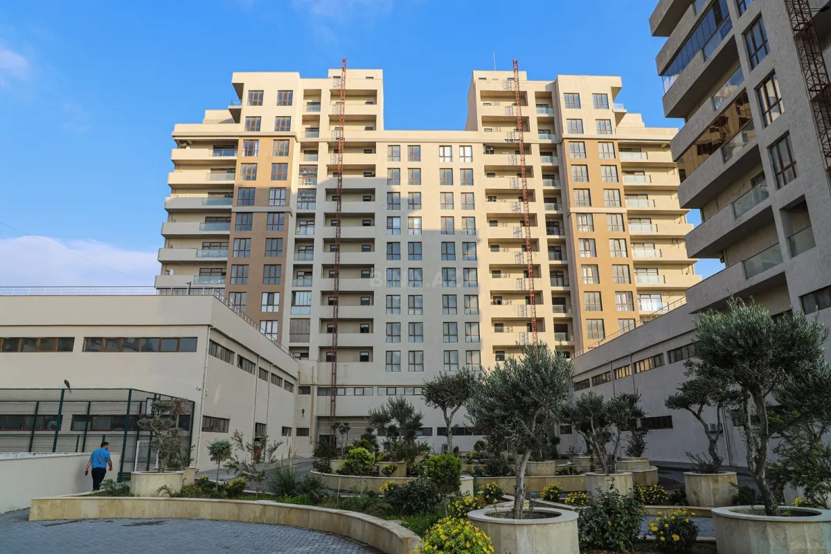 Satılır 1 otaqlı mənzil 68 m²